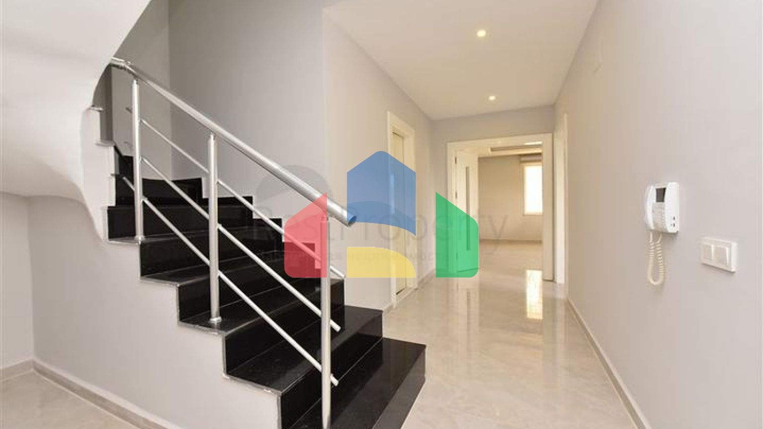 Садовий дуплекс 6+2 в 100 метрах від моря