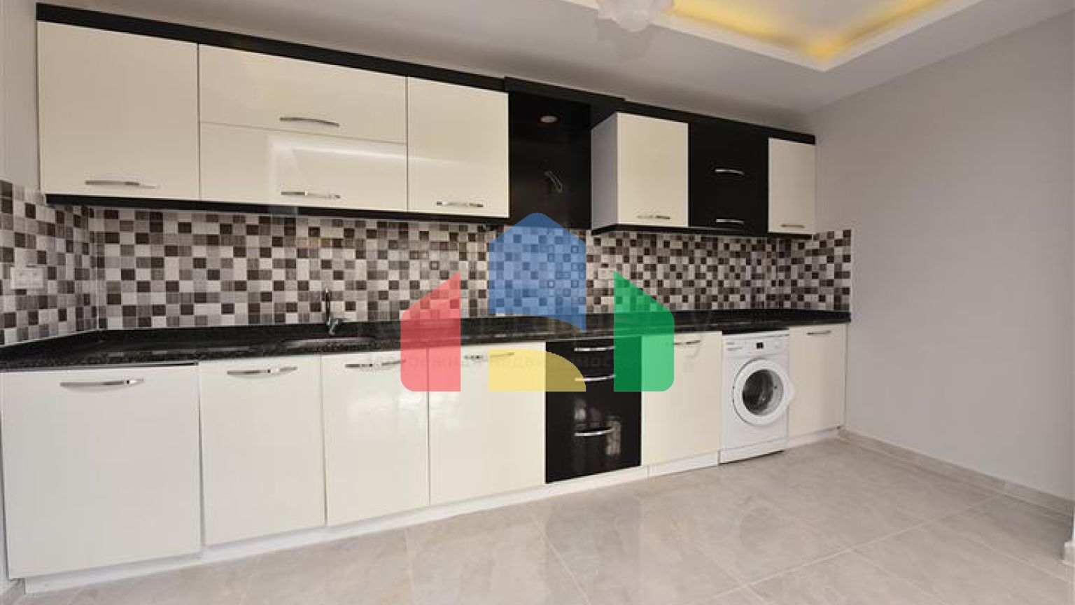 Садовий дуплекс 6+2 в 100 метрах від моря