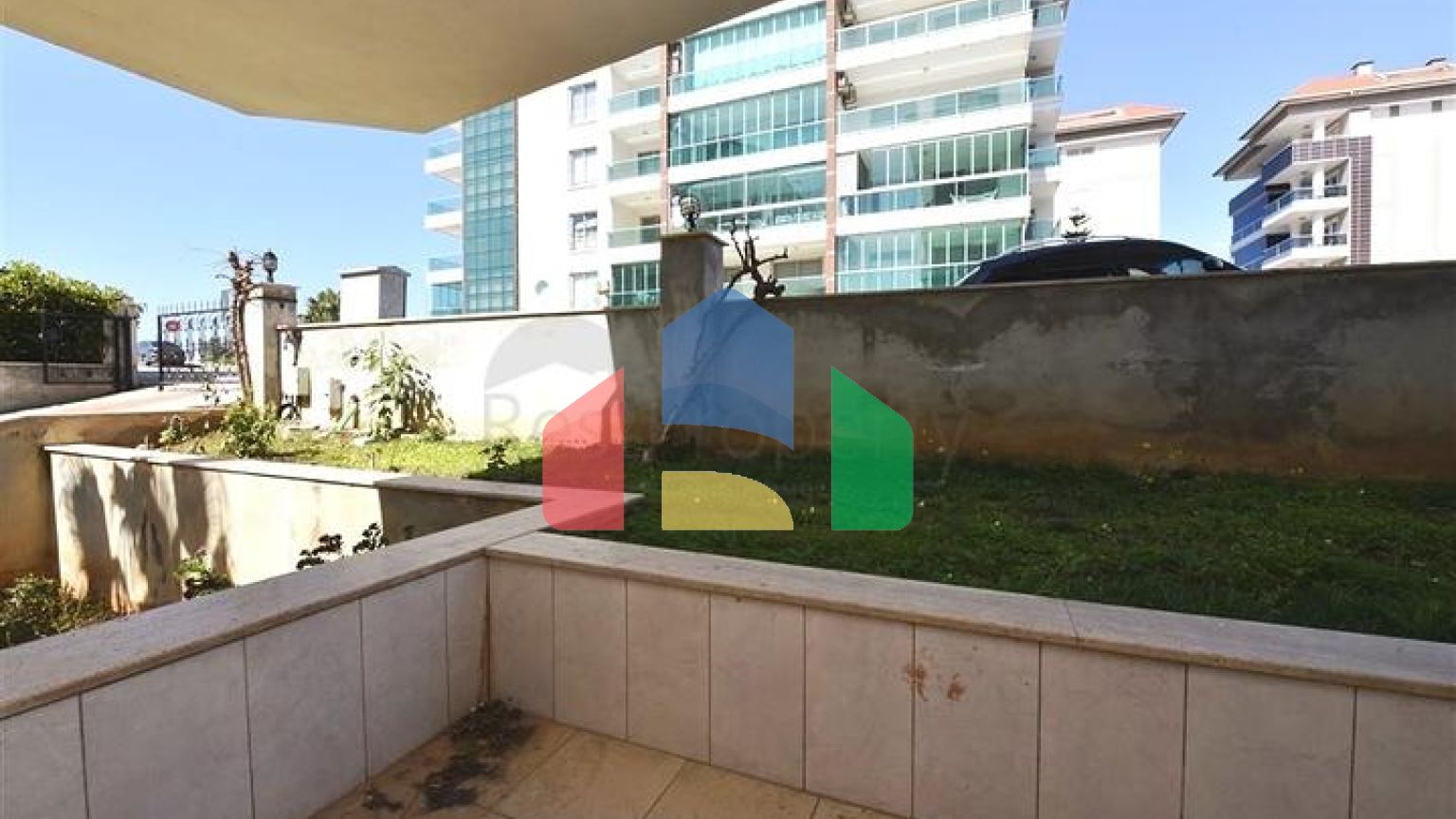 Садовий дуплекс 6+2 в 100 метрах від моря