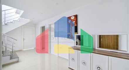 Дуплекс 3+1 с собственным садом в районе Кестель Дуплекс 3+1 с собственным садом в районе Кестель