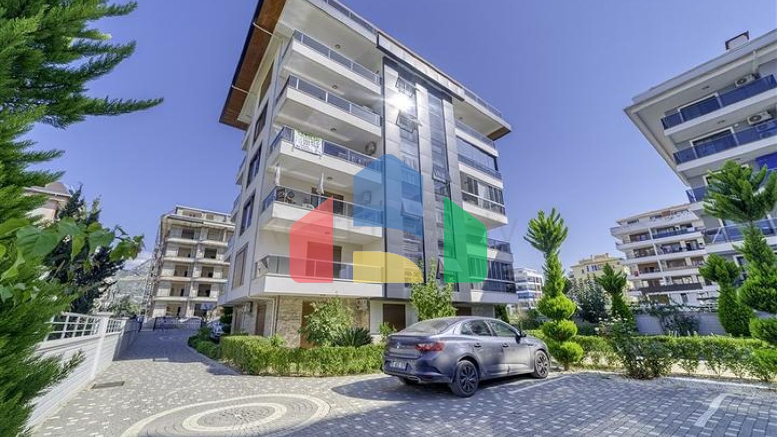 Дуплекс 3+1 с собственным садом в районе Кестель