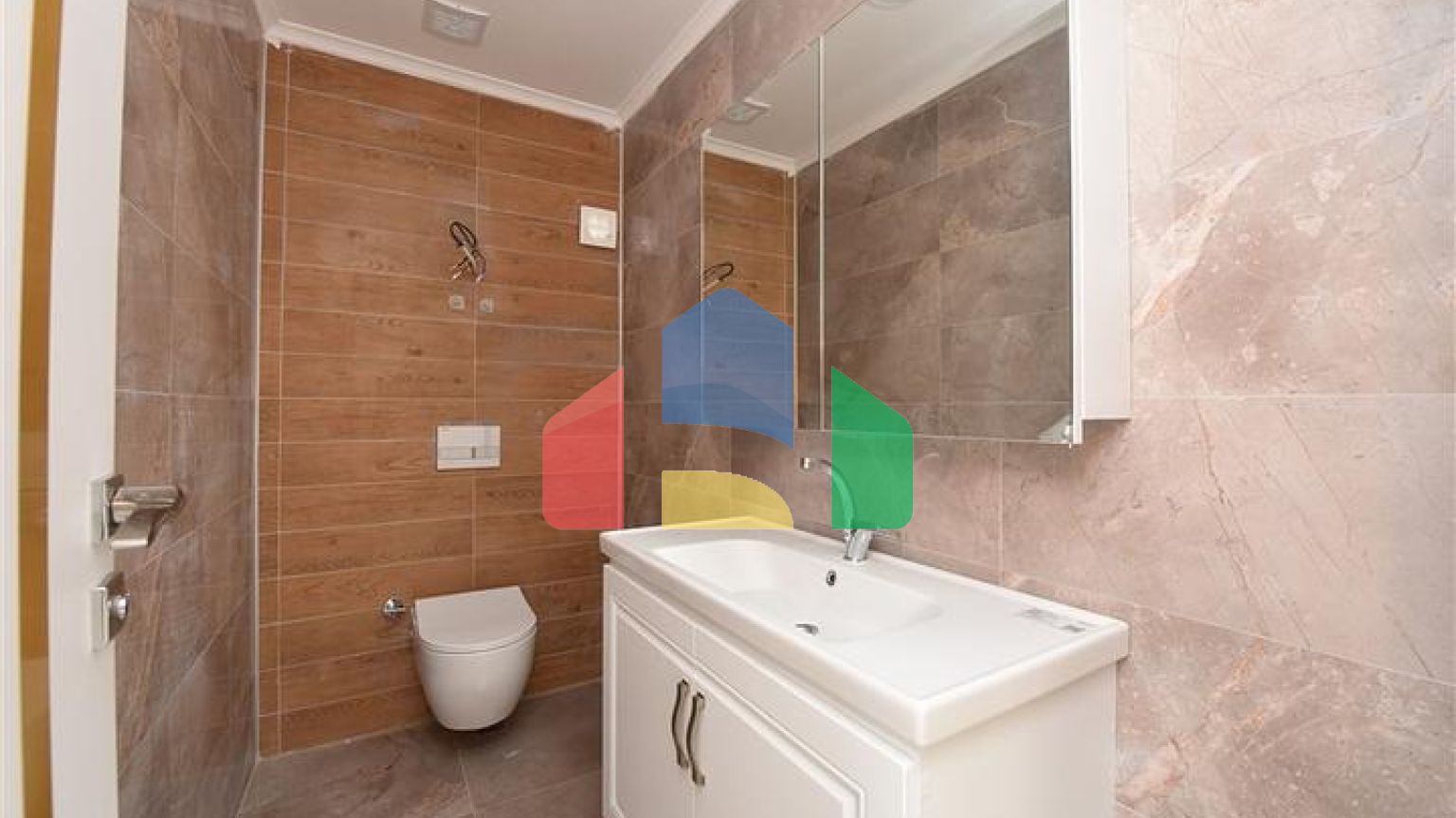 Продается пентхаус 2+1 с видом на море в районе Кестель