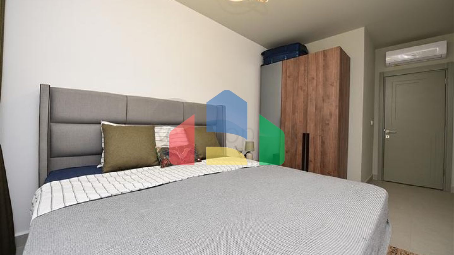 Просторі апартаменти в Кестель