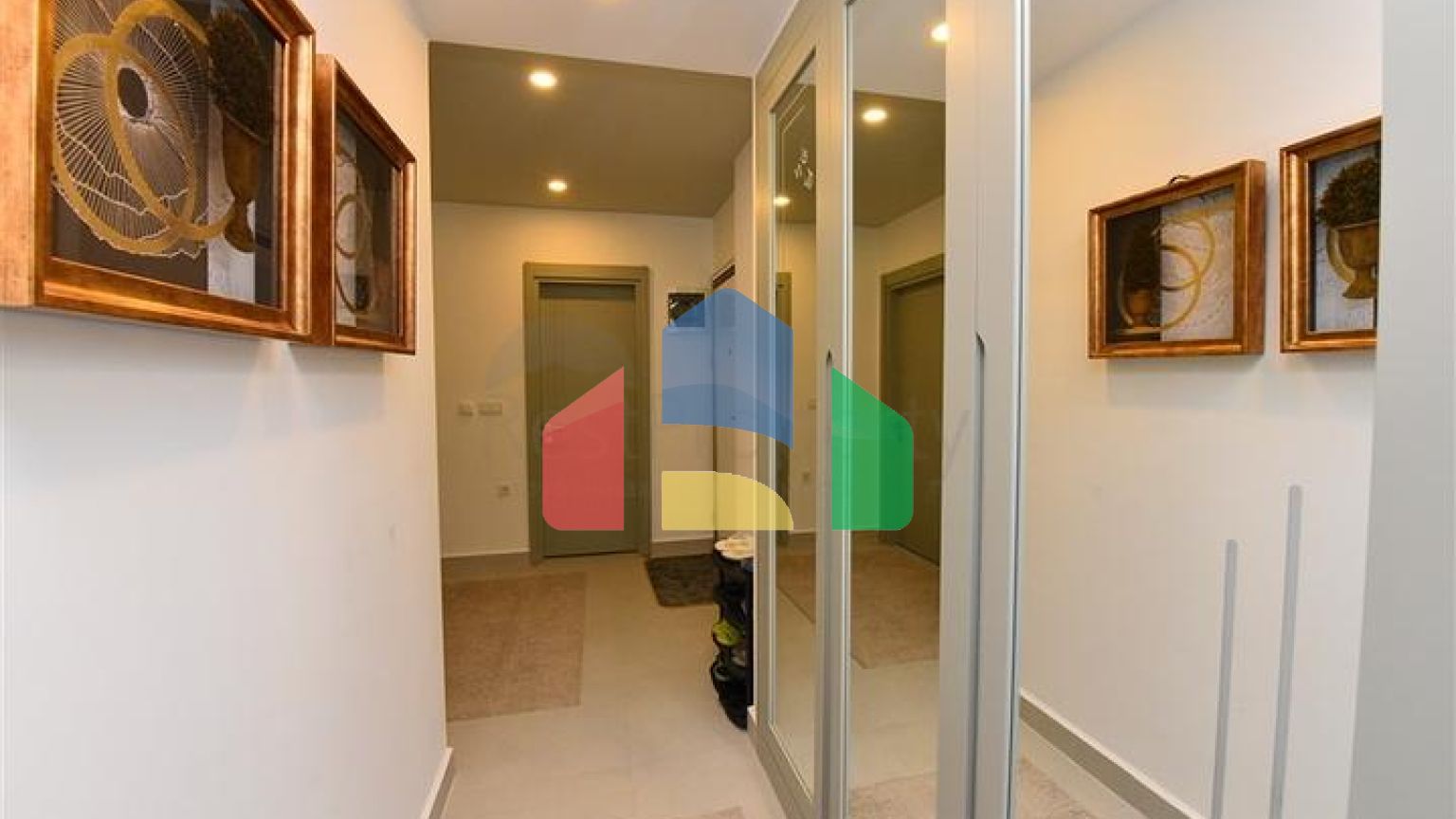 Просторі апартаменти в Кестель