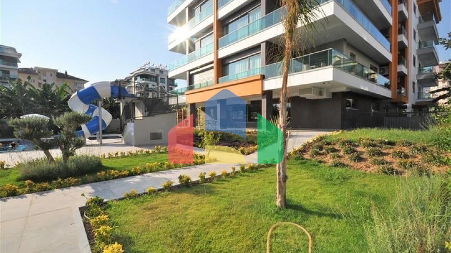 Просторі апартаменти в Кестель