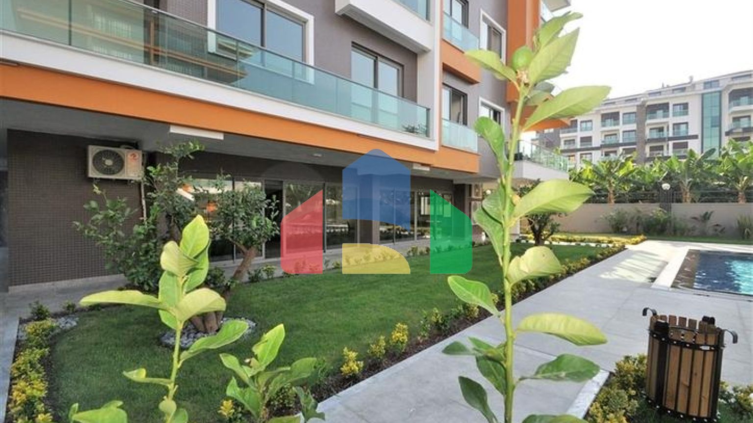 Просторі апартаменти в Кестель