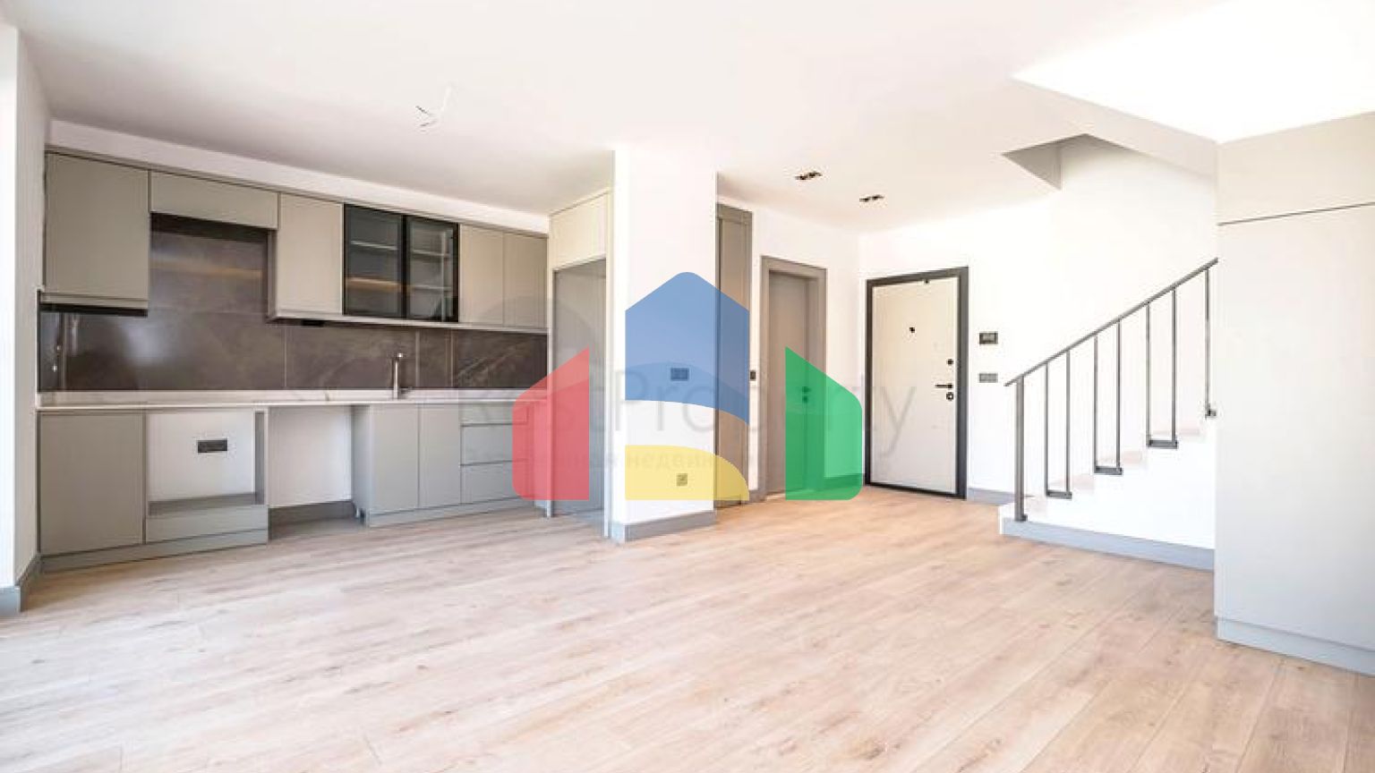 Пентхаус 2+1 с террасой в районе Кестель