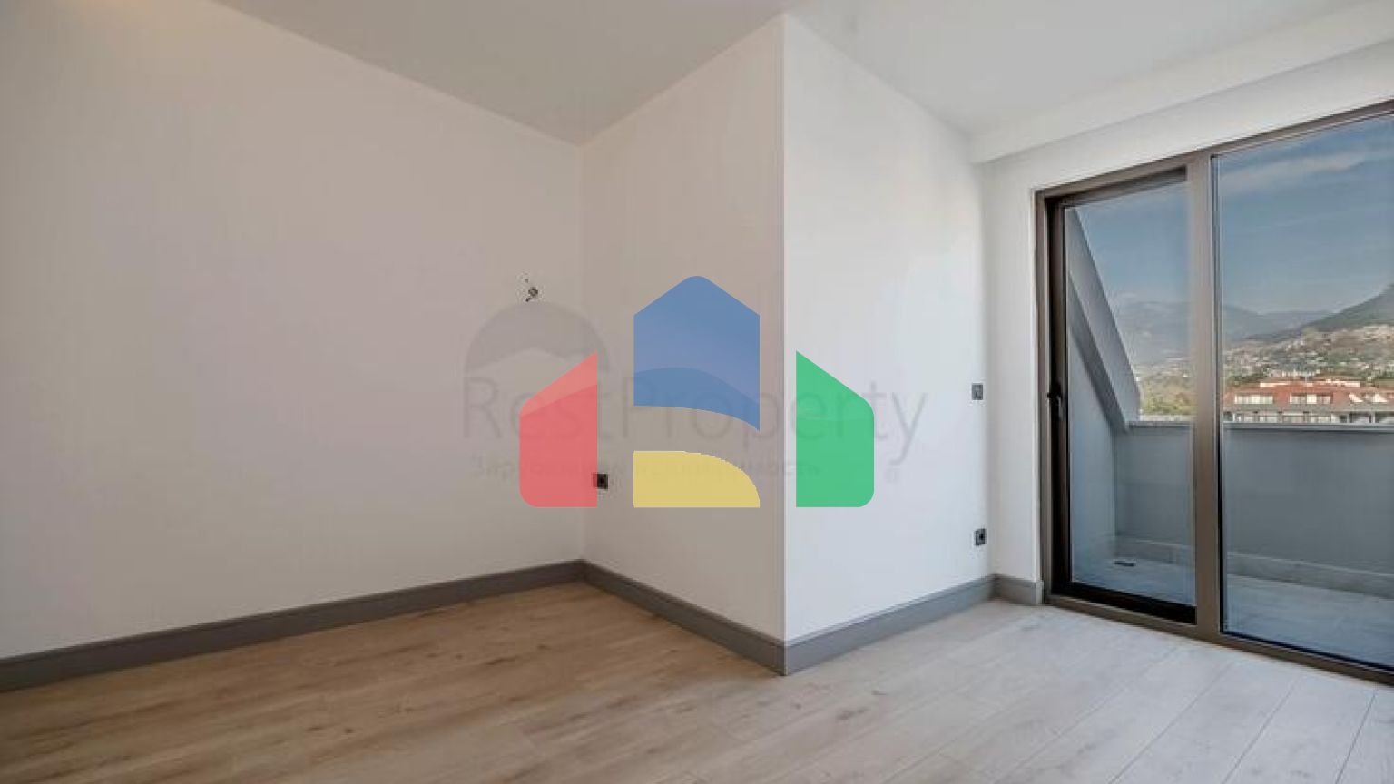 Пентхаус 2+1 с террасой в районе Кестель