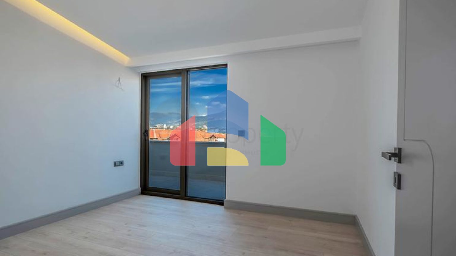 Пентхаус 2+1 с террасой в районе Кестель