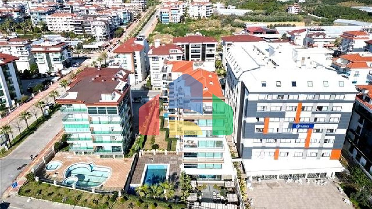 Квартира 1+1 с инфраструктурой комплекса в районе Кестель