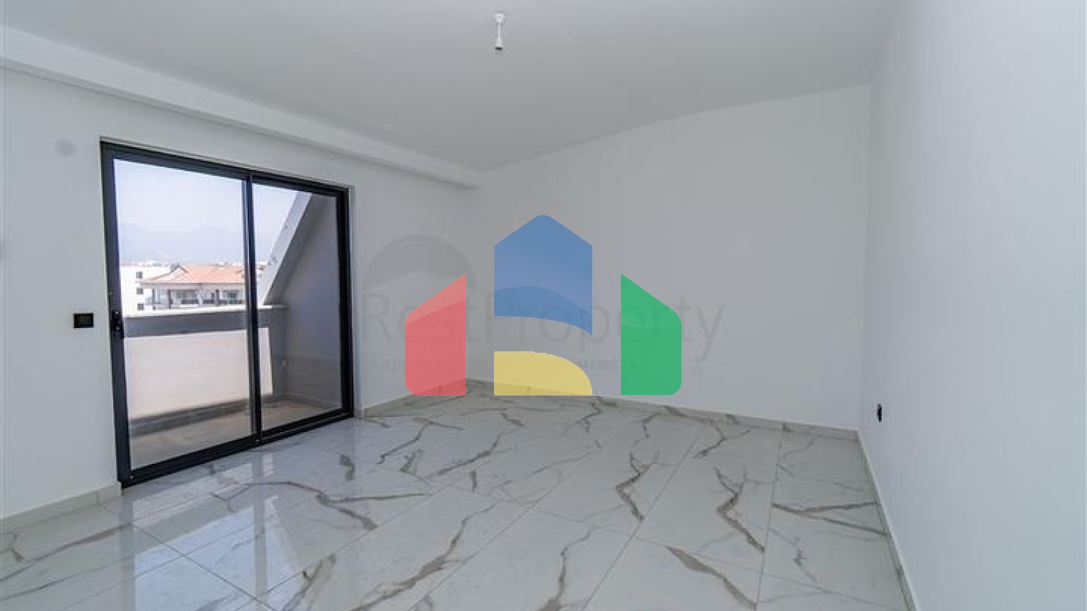 Современная квартира 3+1 в благоустроенном жилом доме