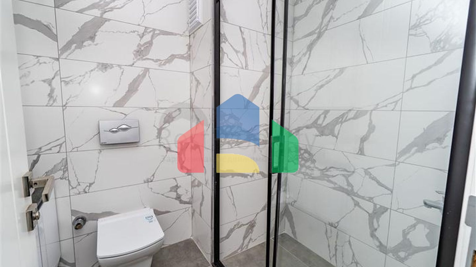 Современная квартира 3+1 в благоустроенном жилом доме