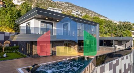 Простора вілла 4 + 1 з видом на море і власною інфраструктурою в Кестелі