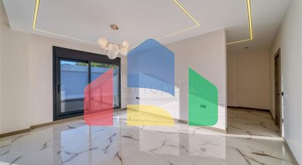 Простора вілла 4 + 1 з видом на море і власною інфраструктурою в Кестелі