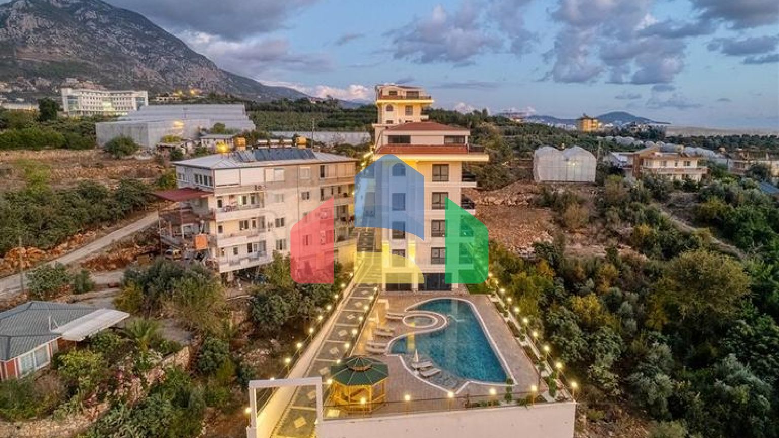 Современная квартира 1+1 в районе Кестель в новом доме