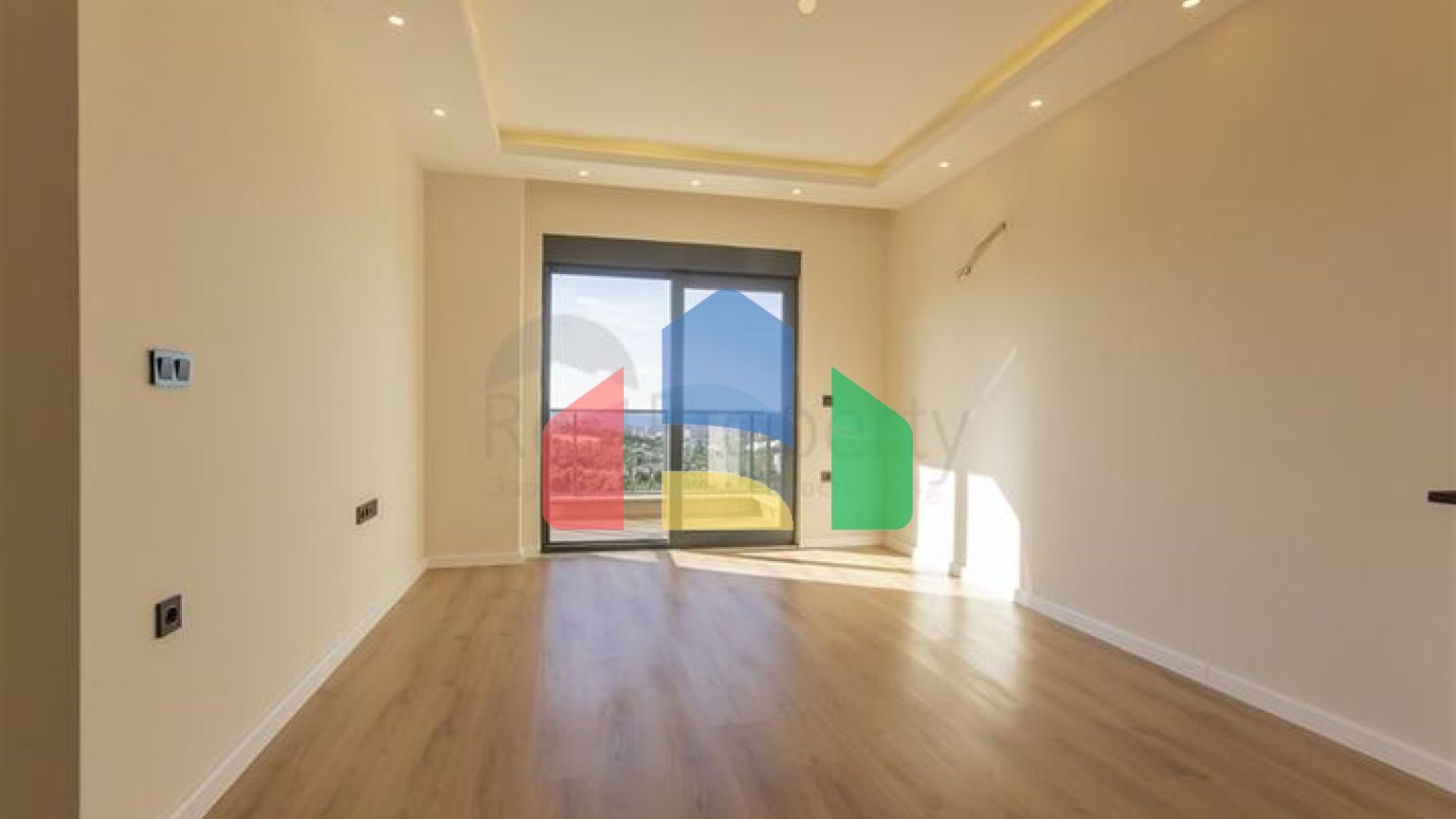 Современная квартира 1+1 в районе Кестель в новом доме