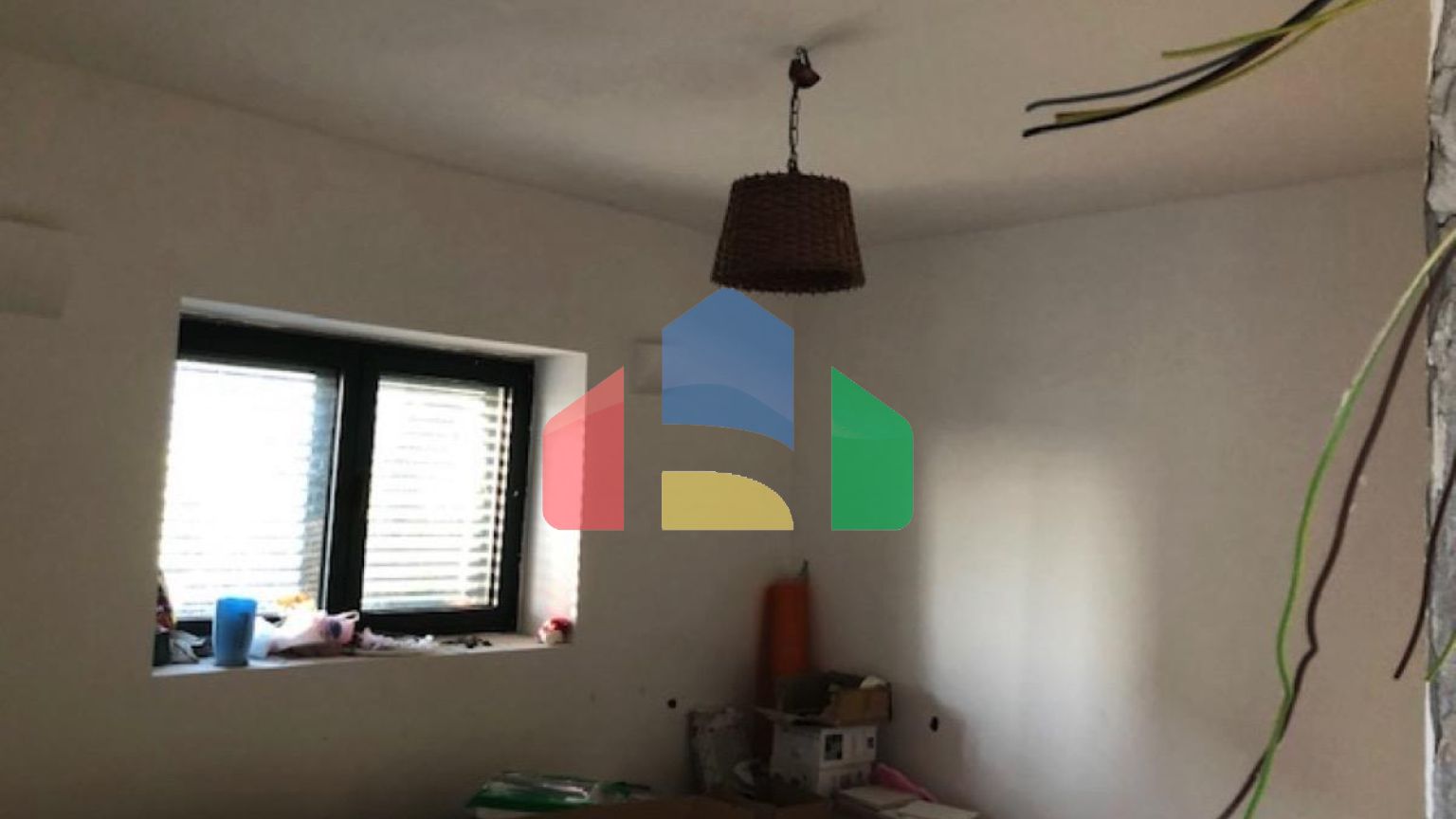 Двухэтажный каменный дом в Каменово ( Будва)