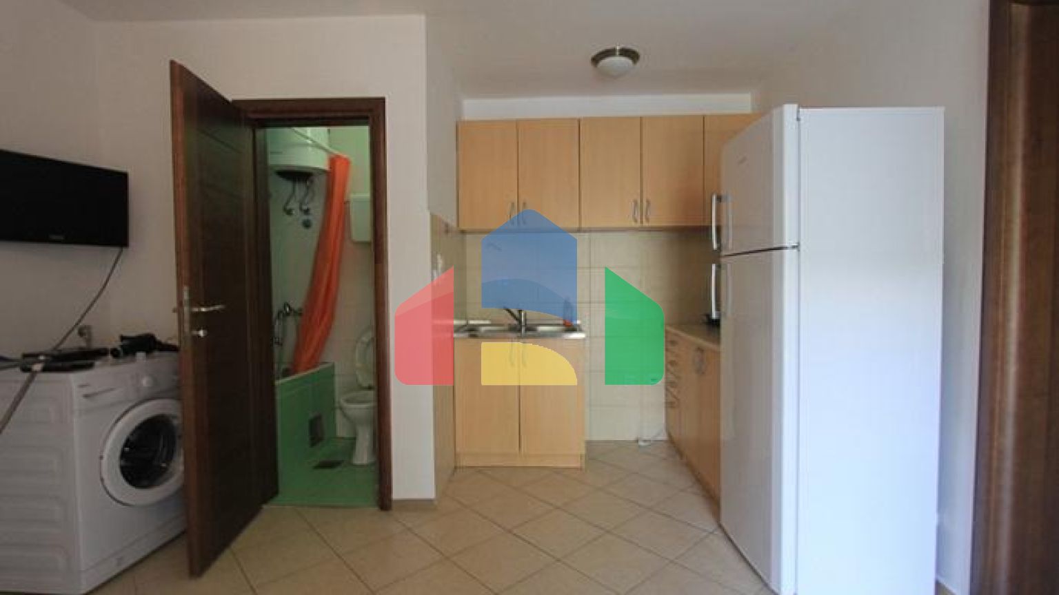 Уютная вилла с видом на море в Лепетани