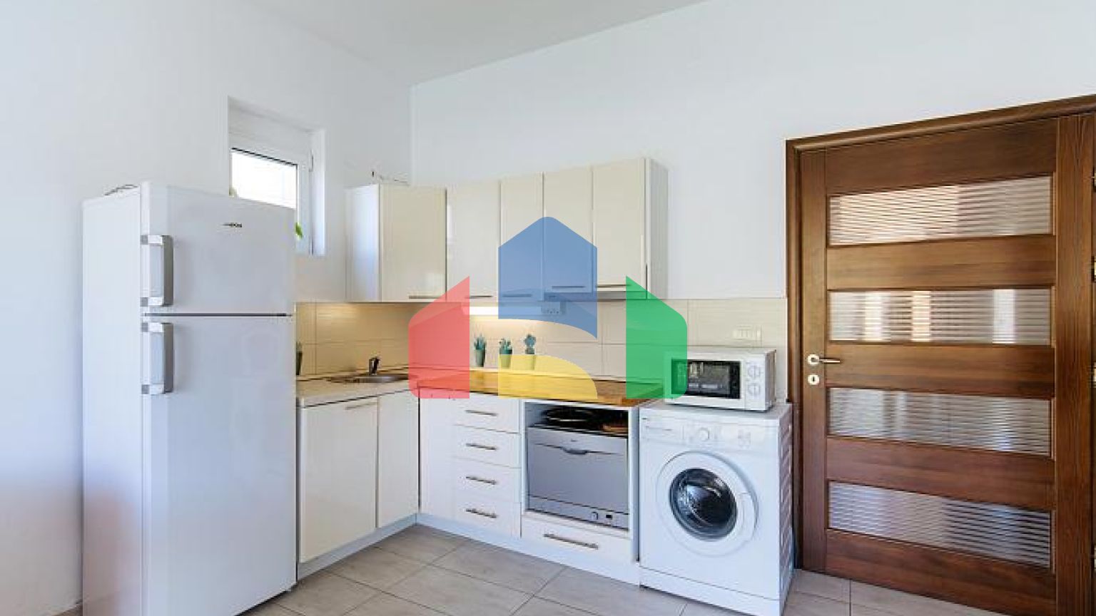 Вилла с панорамным видом на море в Тивате