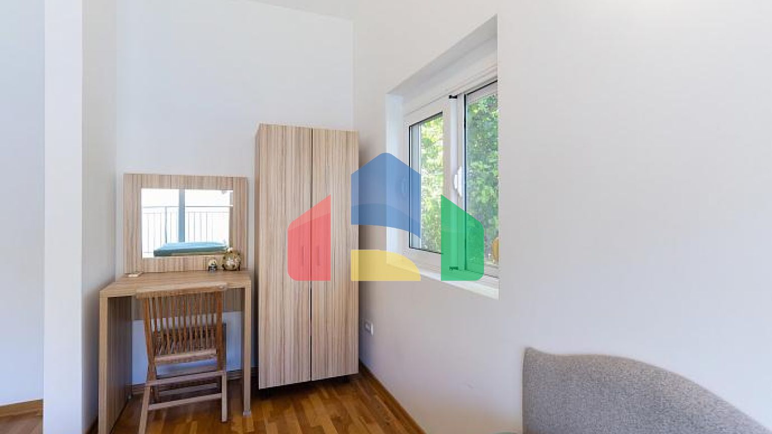 Вилла с панорамным видом на море в Тивате