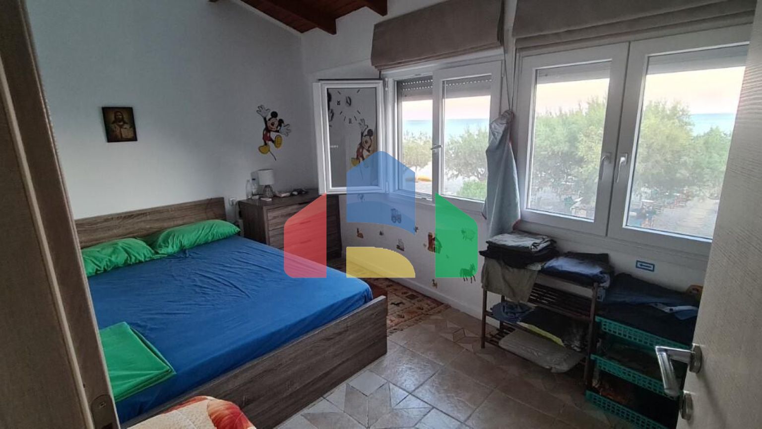 Продаж - Бізнес 272 m² на Криті