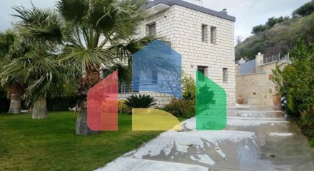 For Sale - Detached house 300 m² in Crete
