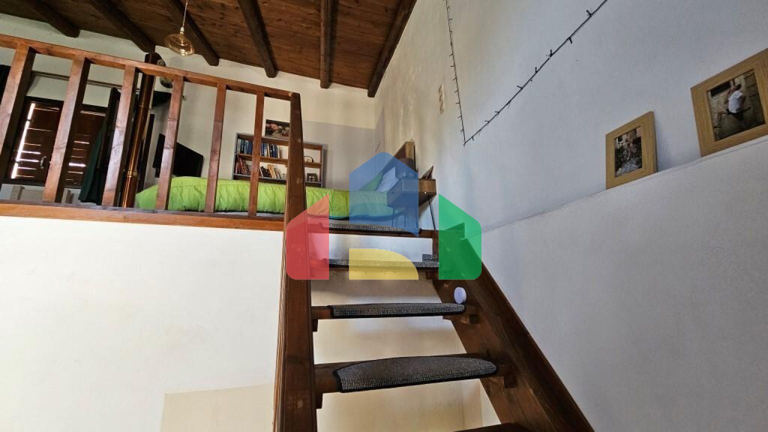 Продаж - Котедж 85 m² на Криті