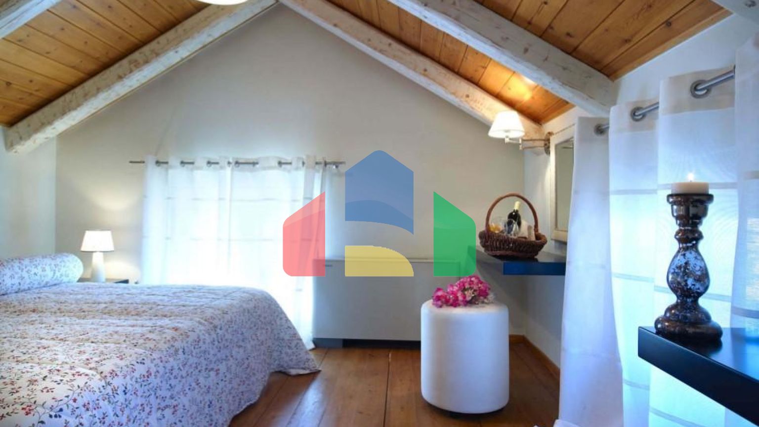 Продаж - Бізнес 1102 m² на Криті