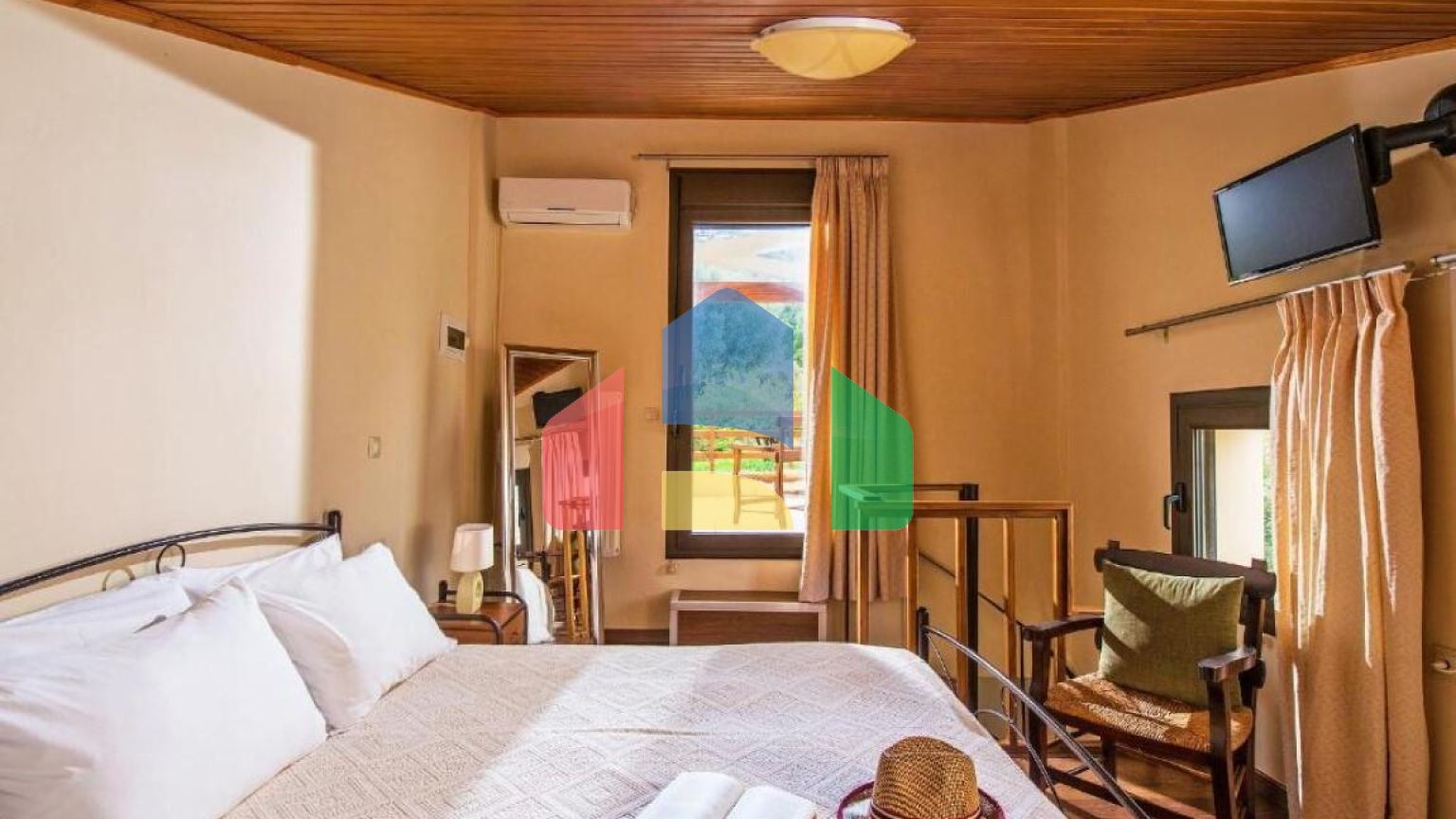 Продажа - Бизнес 480 m² на Крите