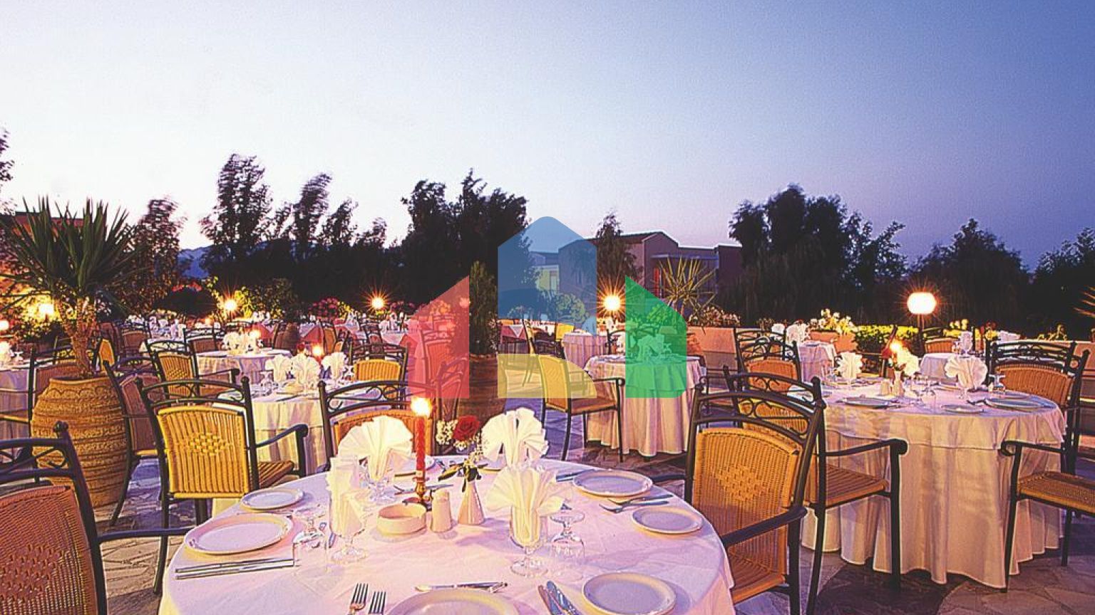 Продажа - Гостиница 8500 m² на Крите