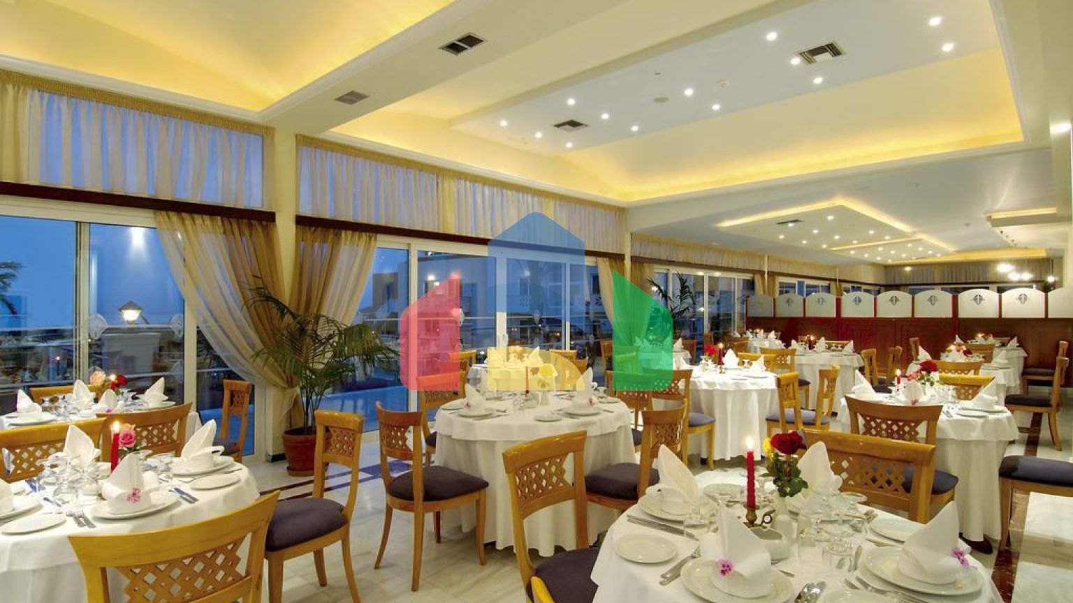 Продажа - Гостиница 8500 m² на Крите