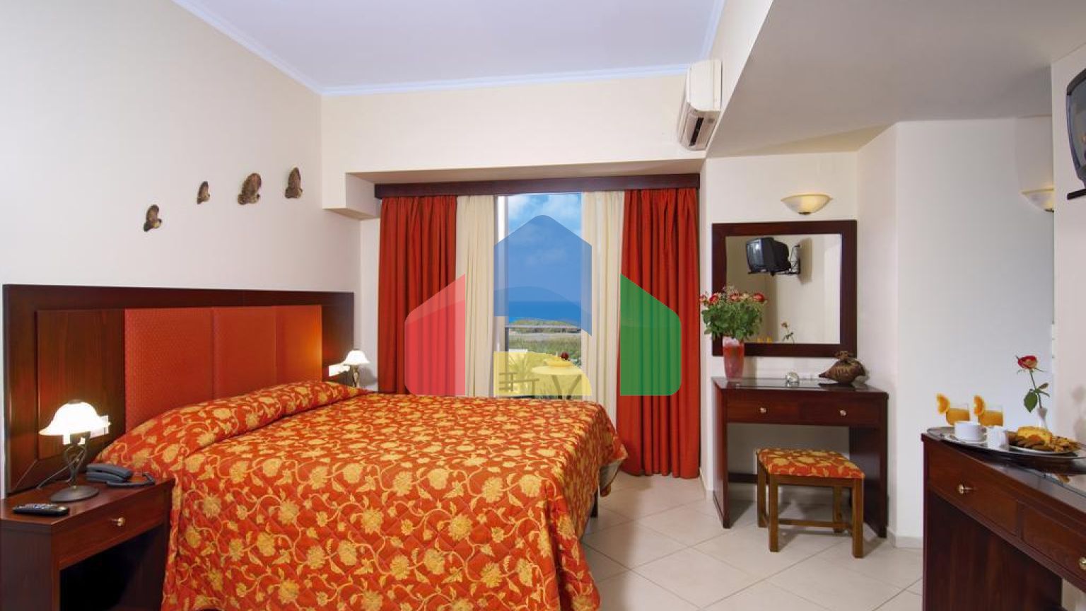 Продажа - Гостиница 8500 m² на Крите