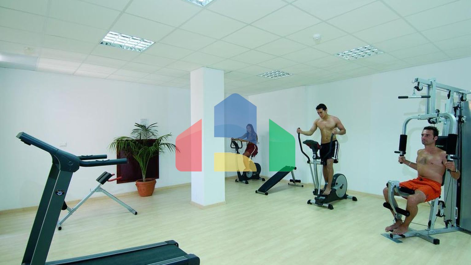 Продажа - Гостиница 8500 m² на Крите