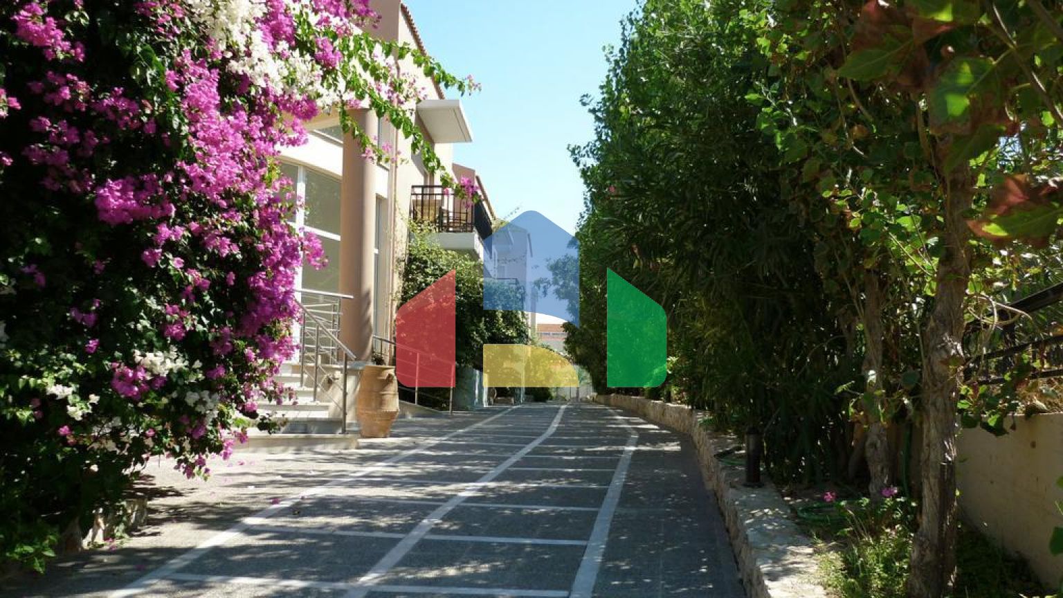 Продажа - Гостиница 8500 m² на Крите