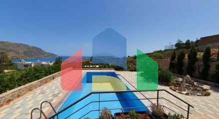 For Sale - Villa 200 m² in Crete