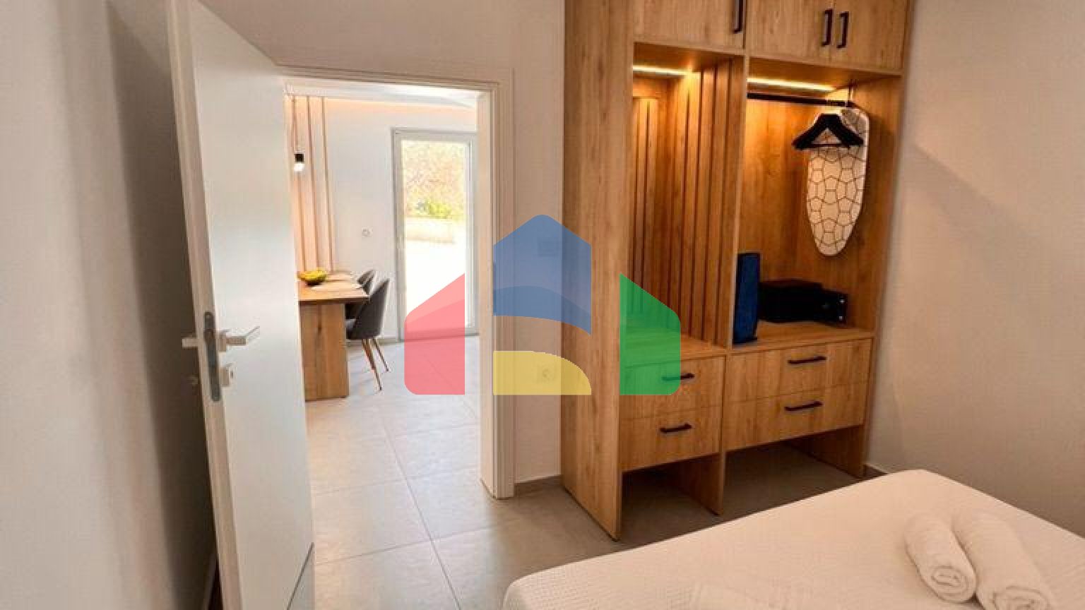 Продаж - Бізнес 144 m² на Криті