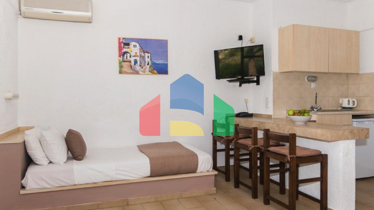 Продажа - Гостиница 1411 m² на Крите