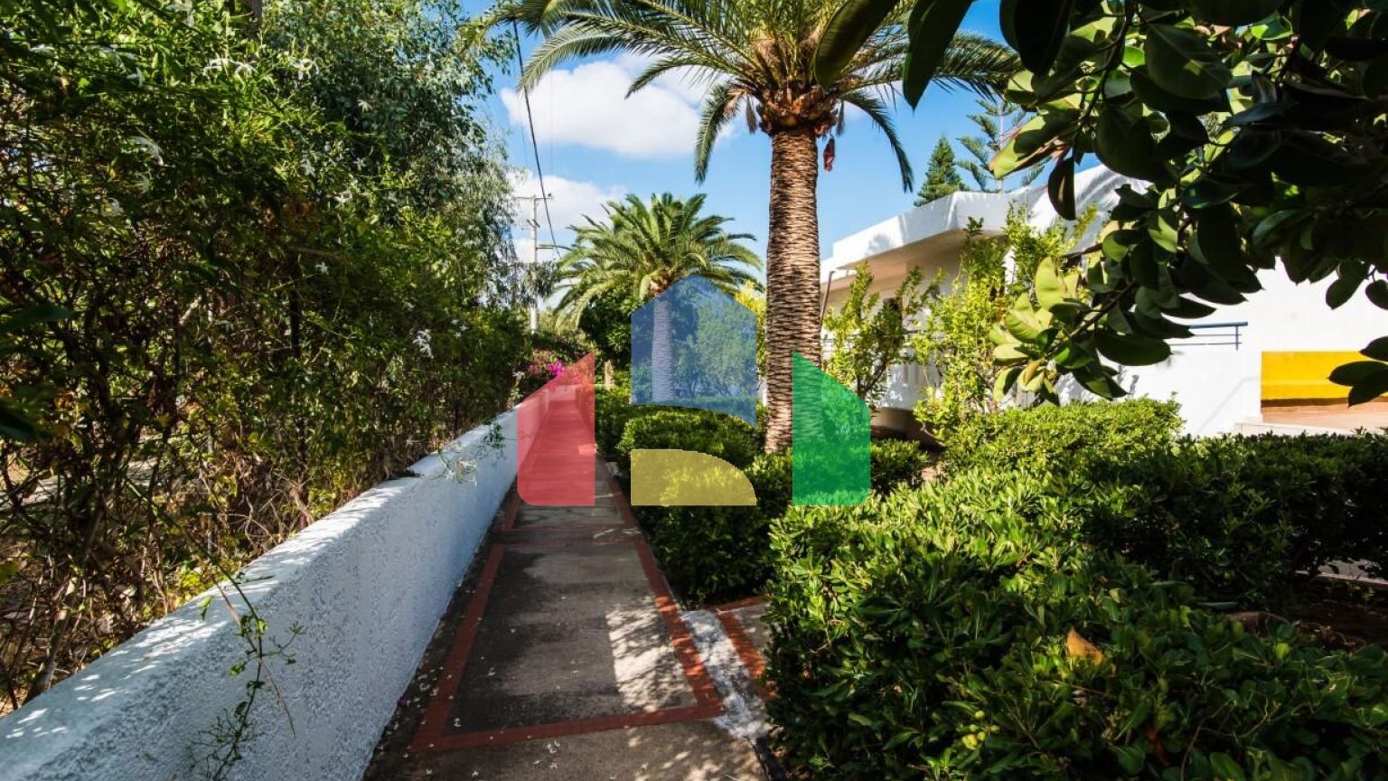 Продажа - Гостиница 1411 m² на Крите