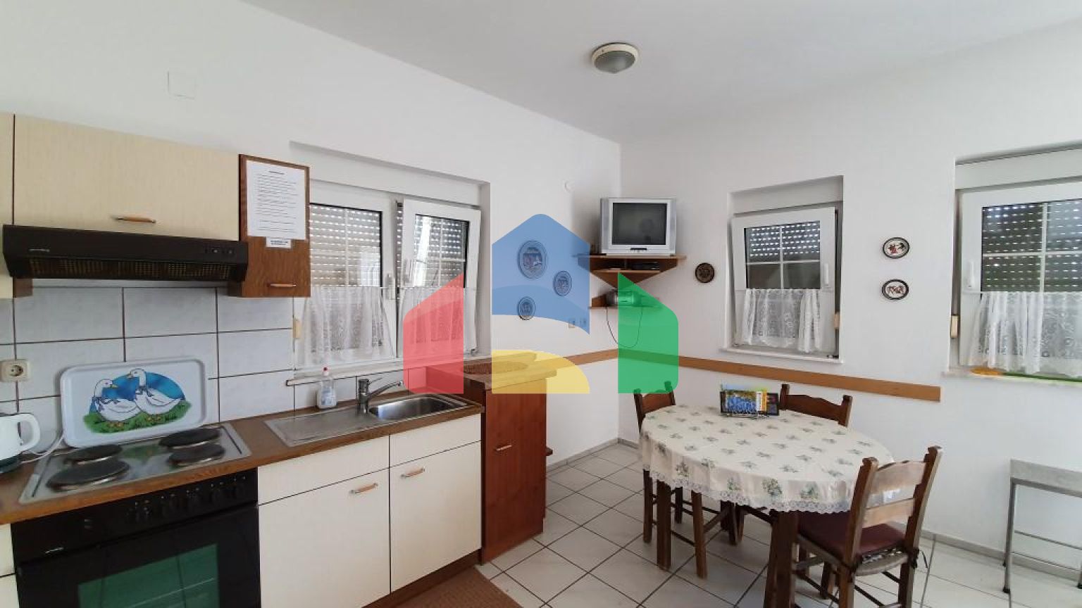 Продажа - Гостиница 300 m² на Крите