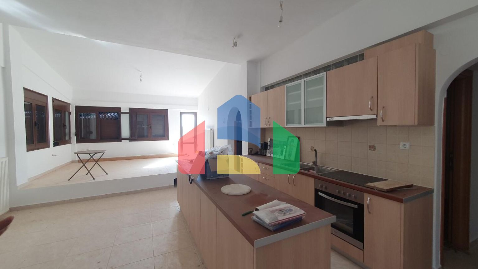 Продаж - Котедж 260 m² на Криті