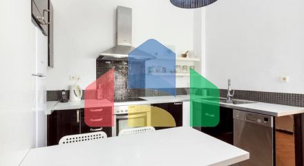 Продаж - Бізнес 800 m² на Криті