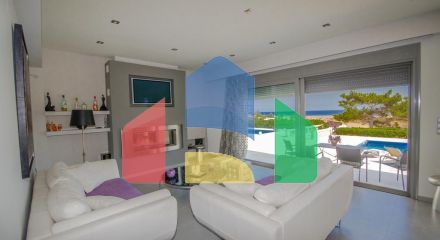 For Sale - Villa 200 m² in Crete