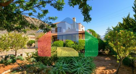 Продажа - Коттедж 380 m² на Крите