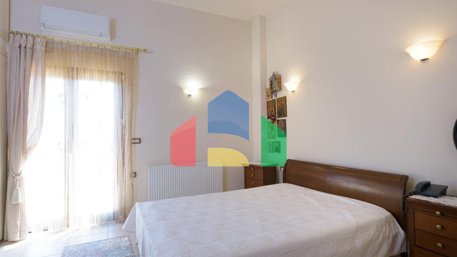 Продаж - Котедж 380 m² на Криті