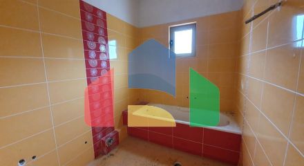 Продажа - Бизнес 750 m² на Крите