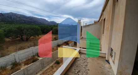 Продаж - Бізнес 750 m² на Криті