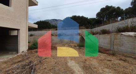 Продаж - Бізнес 750 m² на Криті