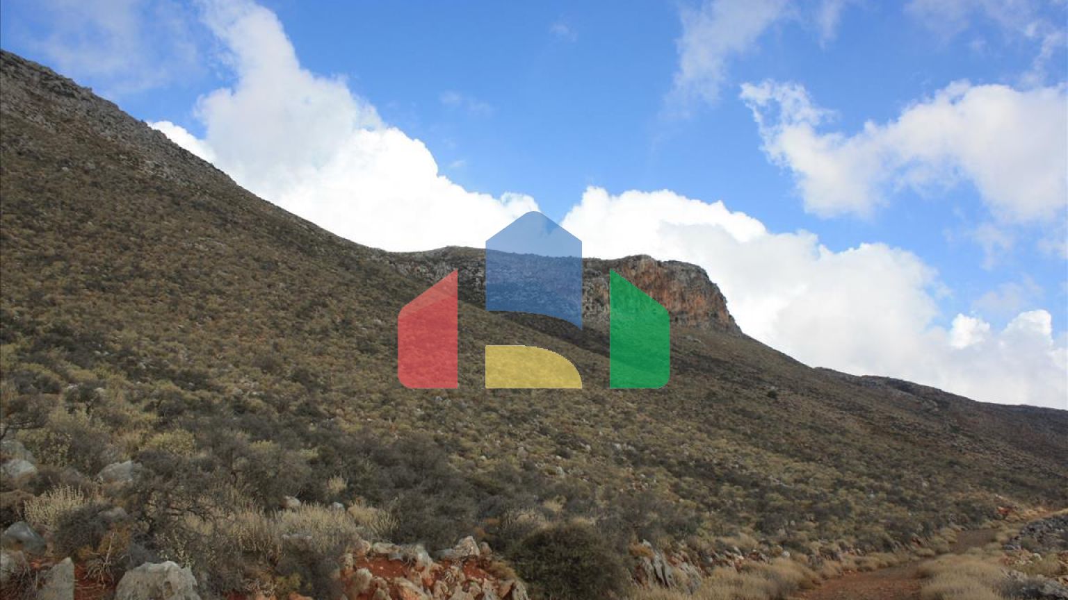 Продаж - Земельна ділянка 25000 m² на Криті