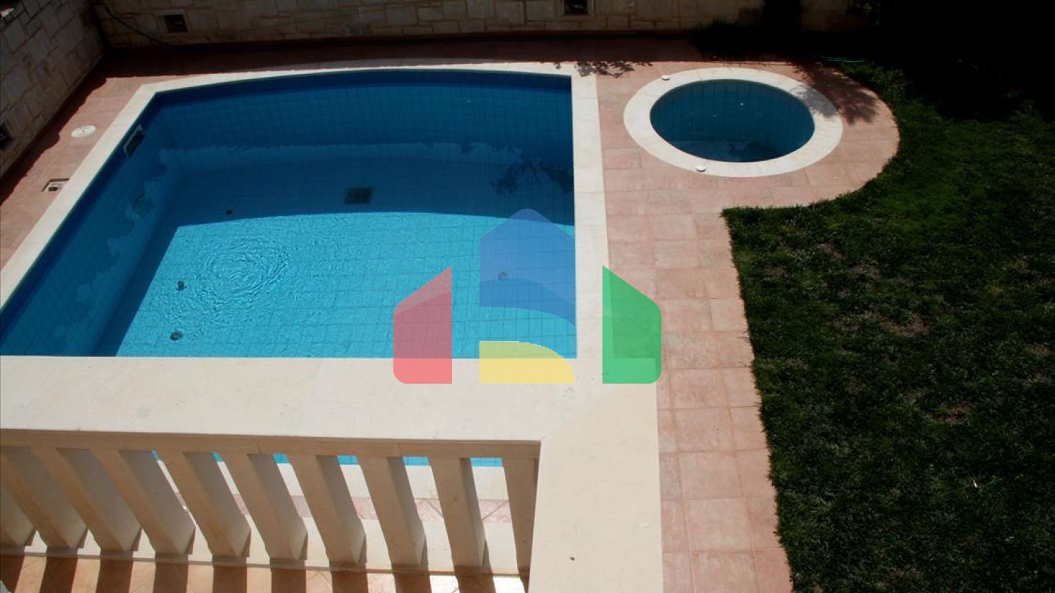 Продажа - Бизнес 750 m² на Крите