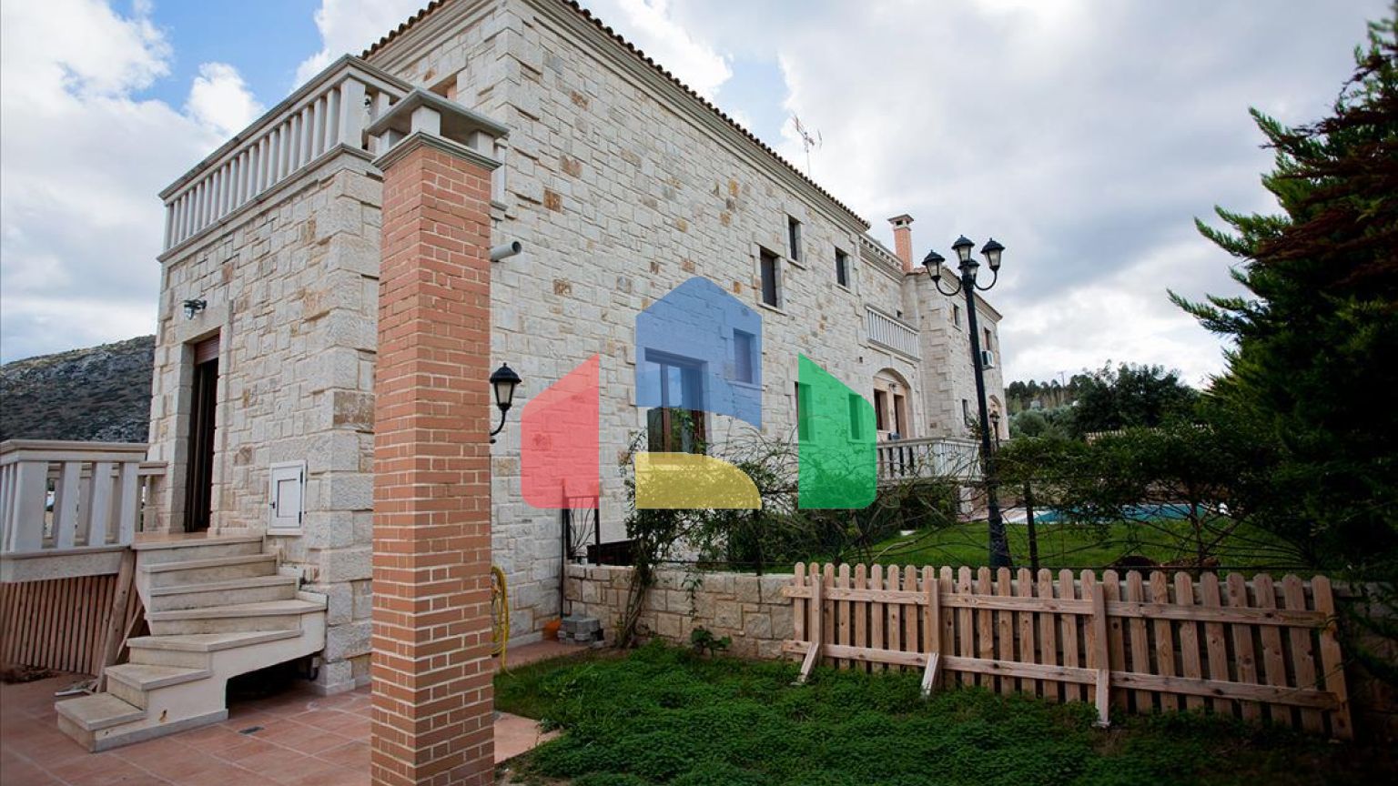 Продажа - Бизнес 750 m² на Крите